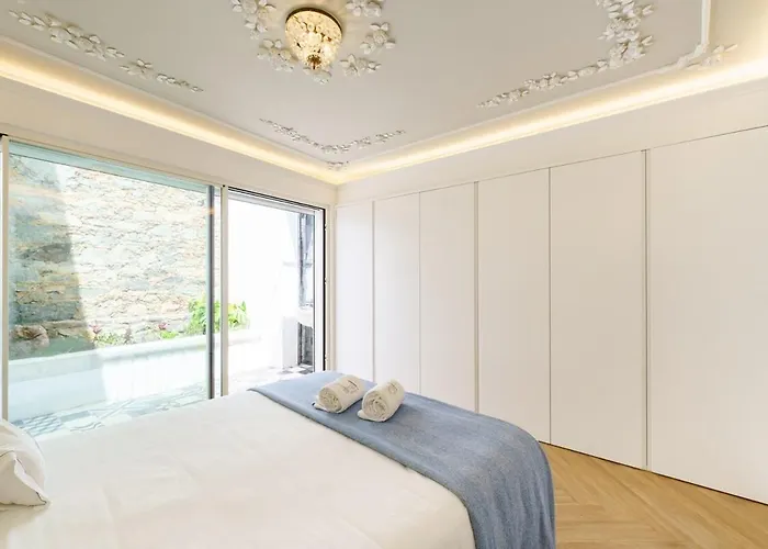 New! Stylish Portuguese Soul Retreat In Belém 4p