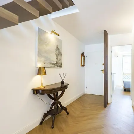 New! Stylish Portuguese Soul Retreat In Belem 4p リスボン