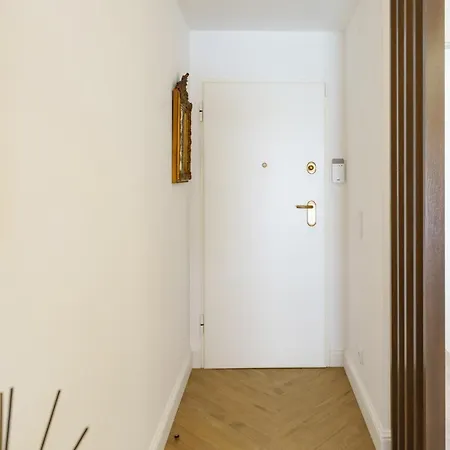 New! Stylish Portuguese Soul Retreat In Belem 4p リスボン