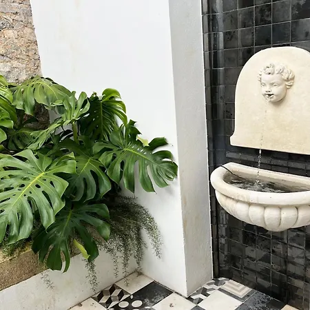 New! Stylish Portuguese Soul Retreat In Belem 4p Лиссабон