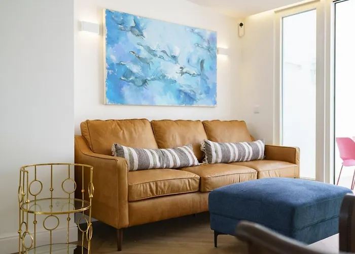New! Stylish Portuguese Soul Retreat In Belem 4p *